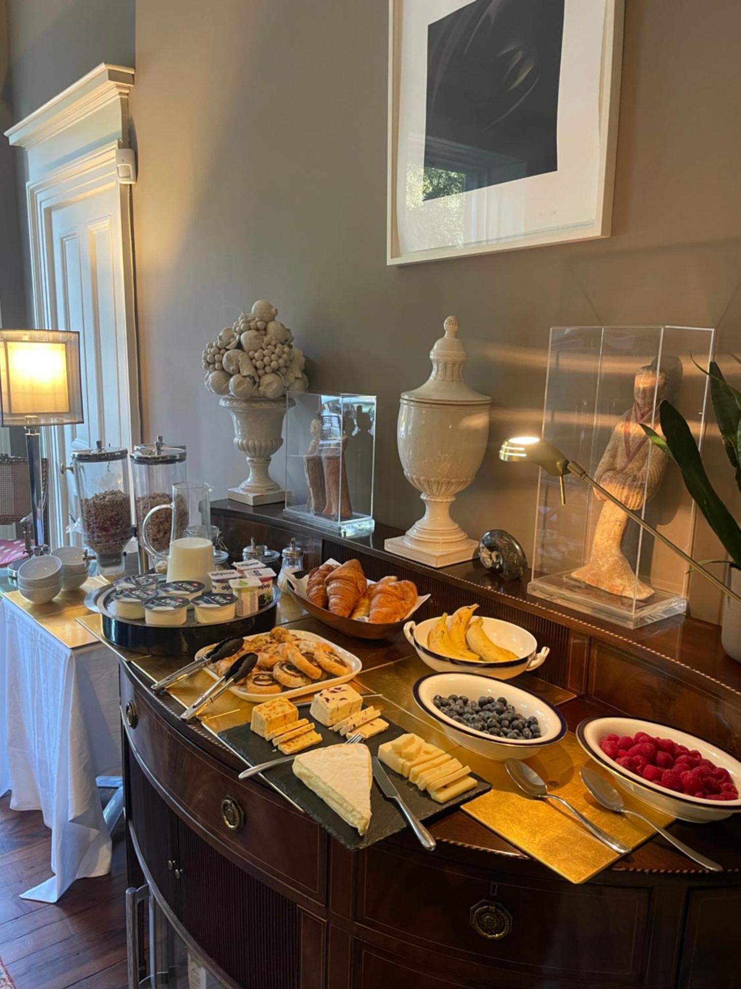 Six Brunton Place Guest House 에든버러 외부 사진