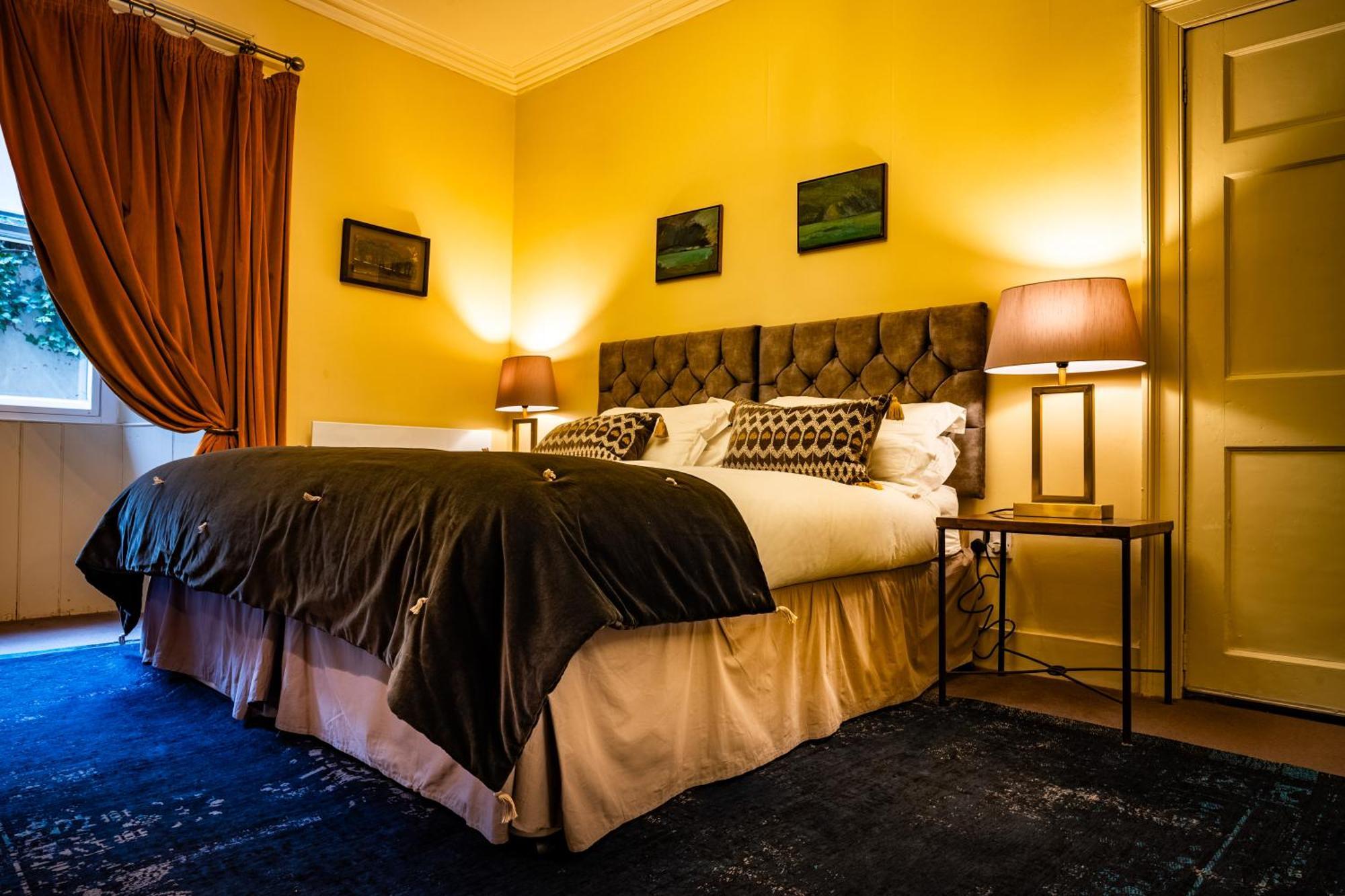 Six Brunton Place Guest House 에든버러 외부 사진
